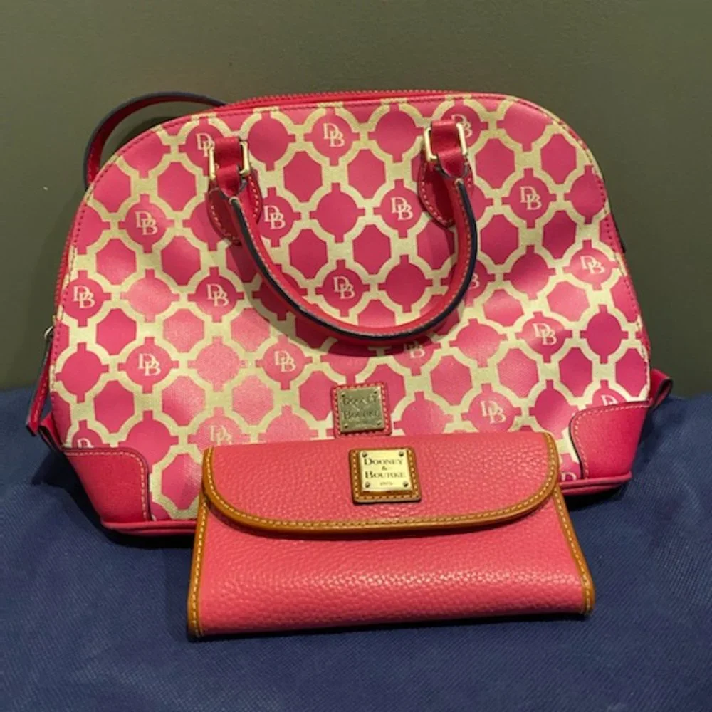Dooney and Bourke Sanibel Shoulder Strap Purse and Matching Wallet - Picture 3 of 4